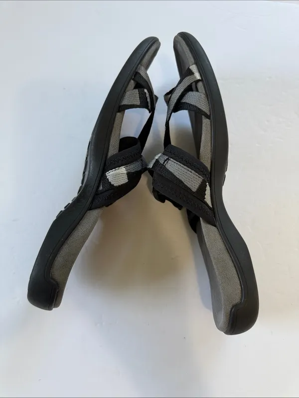 Merrell Black and Gray Webbing Toe-Loop Slide Sandals - Image 8