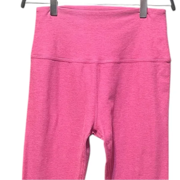 Beyond Yoga Caught In The‎ Midi High Waisted Legging Pink Punch Heather Size L - Image 4