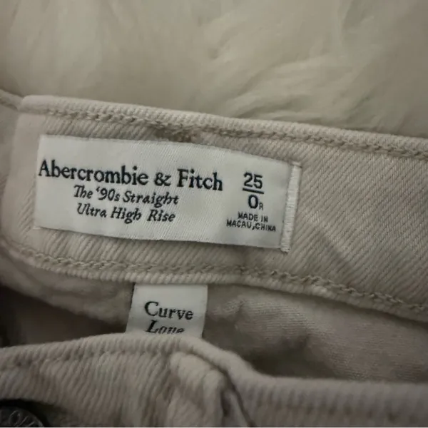 Abercrombie & Fitch 90s Straight Jeans Ultra High Rise Curve Love Cream Size 0 - Image 3