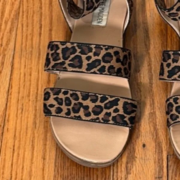 Steve Madden Effie Leopard Print Elastic Triple Strap Flat Sandals Brown 7.5M‎ - Image 7