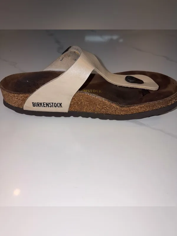 Birkenstock Gizeh Pearl White Size 38 - Image 7