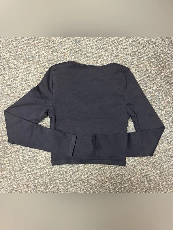 OQQ Black Scoop Neck Long Sleeve Crop Top Stretch Fitted Small NWOT - Image 7