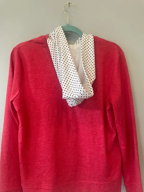 Disney Red Minnie Graphic Zip-Up Hoodie ladies medium to large fit like new - Image 4