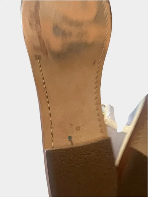 Sam Edelman Gigi Pearl Patent Leather T-Strap Sandals Porcelain Pearl Size 10 - Image 4