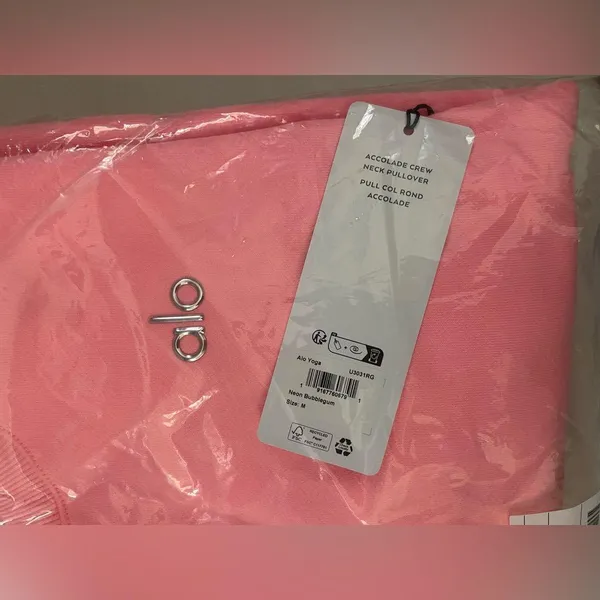 ALO Yoga NWT Accolade Crew Neck Pullover Neon Bubblegum Size M SOLD OUT COLOR - Image 7
