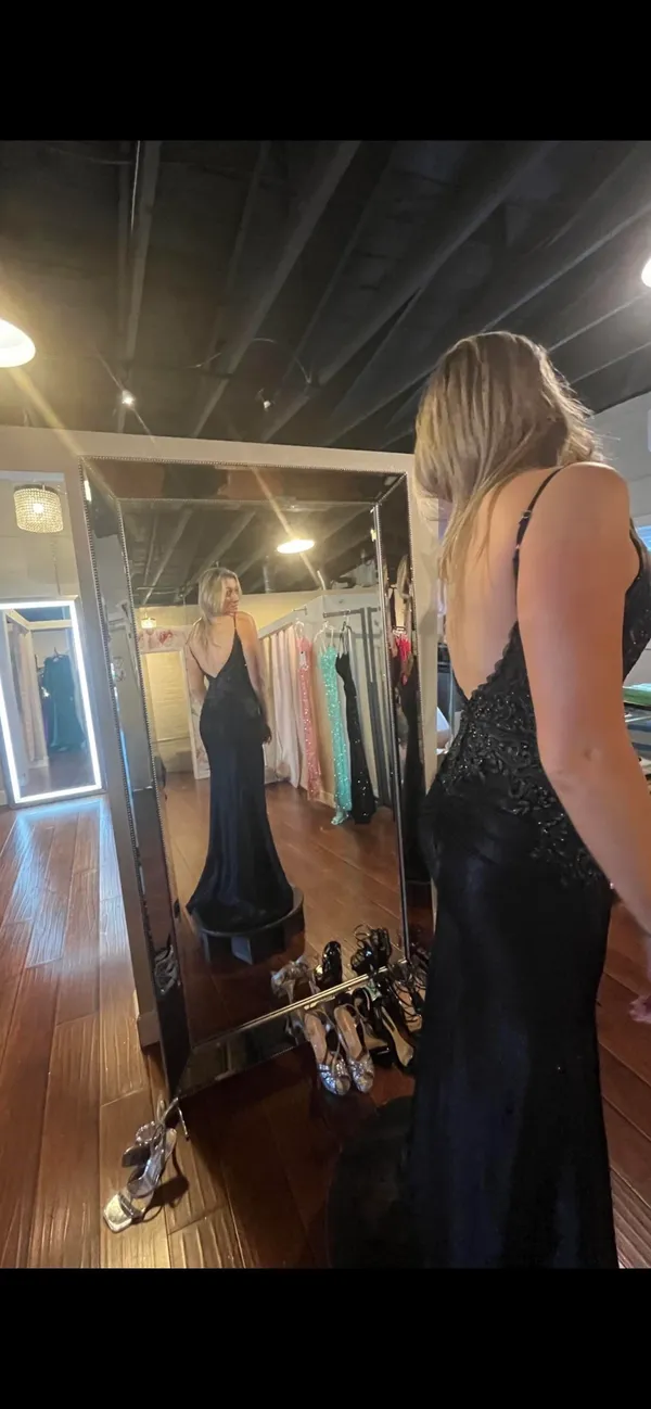 Black bicici & coty PROM DRESS - Image 2