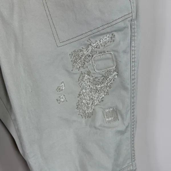Pilcro Hyphen Patchwork Distressed Barrel‎ Chino Pants in Muted Khaki Sz 28 Tall - Image 2