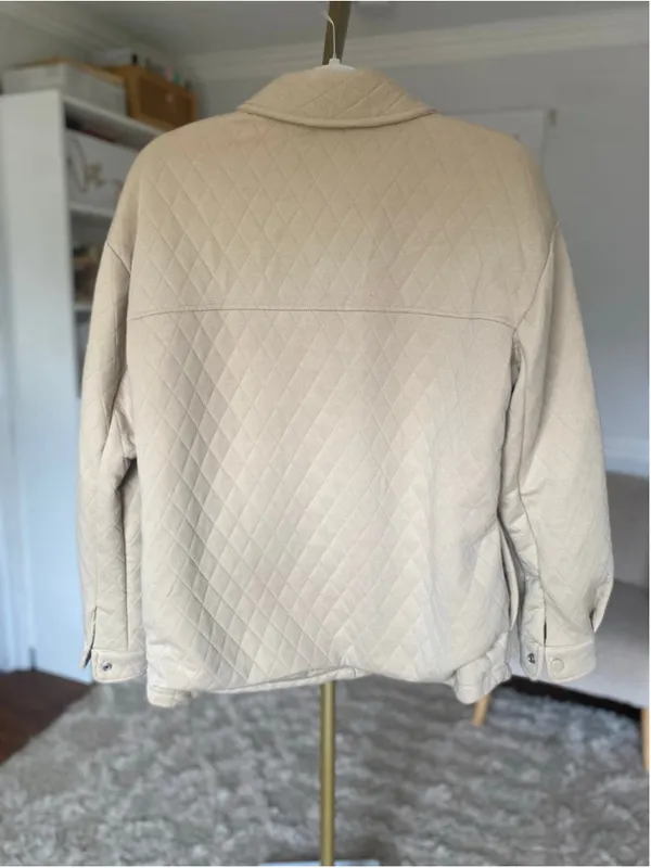 Mountain and Isles Shacket Beige Quilted Snap Oversized Jacket Cozy Neutral Boho - Image 3