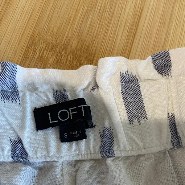 LOFT White High-Waist Lounge Shorts with Gray Brushstroke Print - Image 3