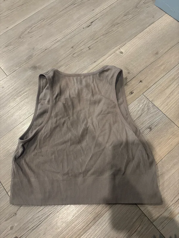 Garage Tank - Image 2