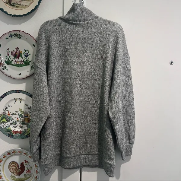 NEW New Balance Mock Neck Transform Pullover Sweatshirt - Image 2