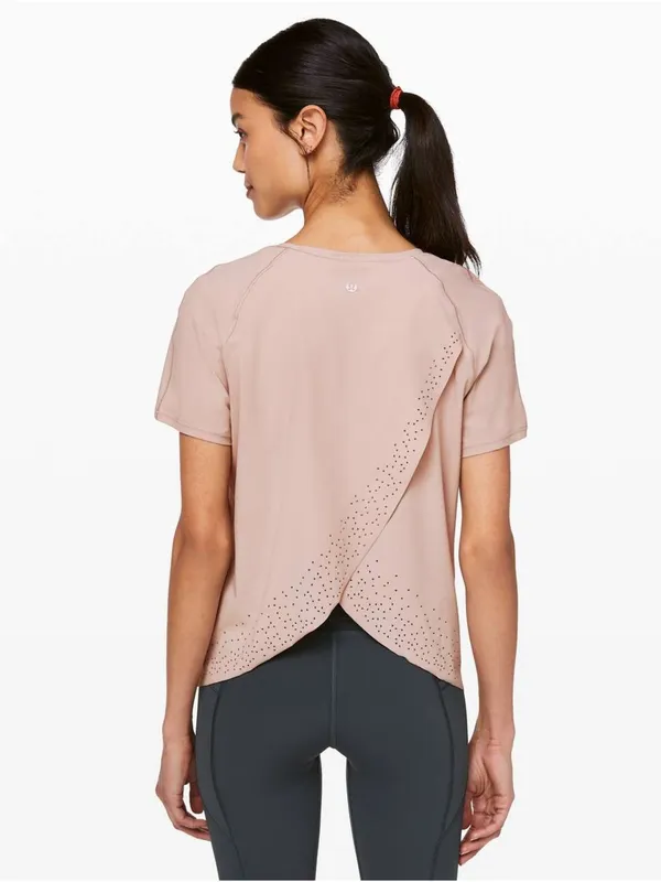 lululemon athletica Performance Tee Quick Pace Short Sleeve Size 10 - Image 2