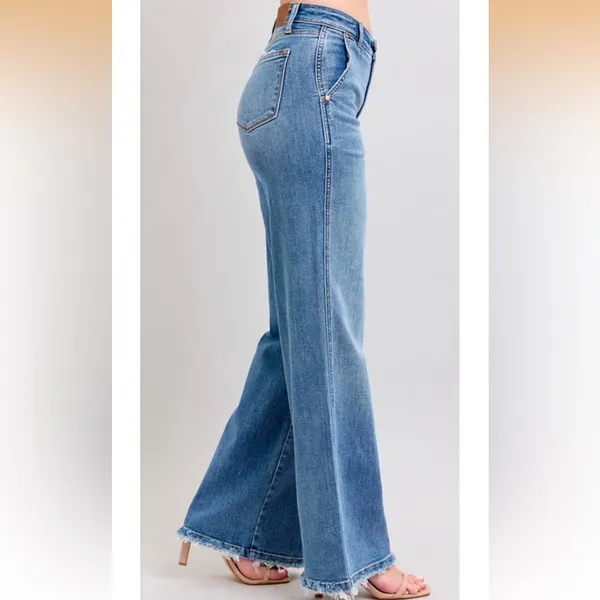NWT Judy Blue Retro Wide Leg High‎ Waist Raw Hem Jeans size 15 / 32 - Image 7