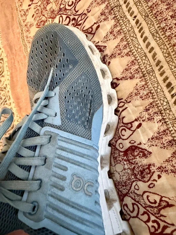 On Cloudswift in Lake Blue, women's size 9 Blue - Image 5