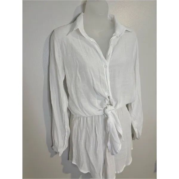 White Tie-Front Gauze Button-Up Shirt and Shorts Set Size Small - Image 5