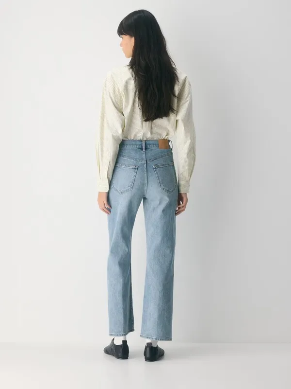 Aritzia Denim Forum The Arlo Hi-Rise Straight Jean in Light Wash Size 29 - Image 2