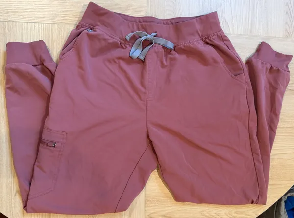 FIGS Scrubs Set - Image 4