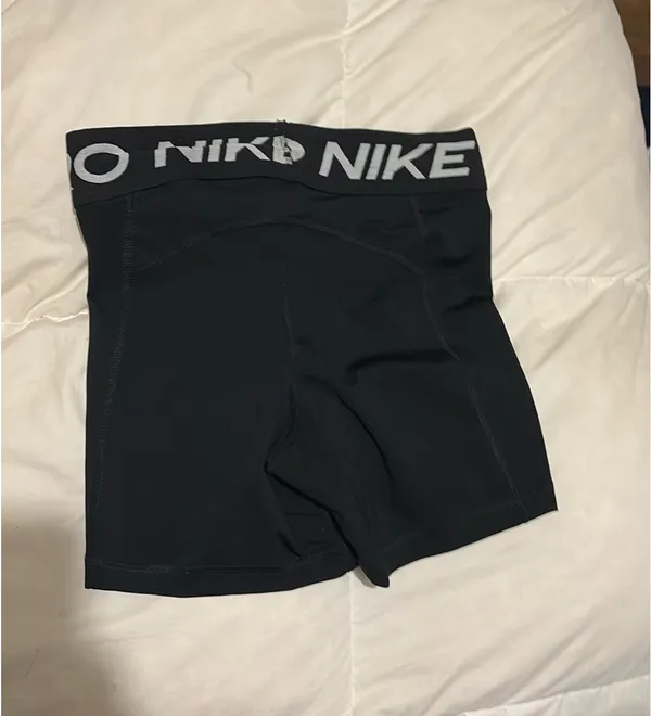 Nike Pros Black - Image 2