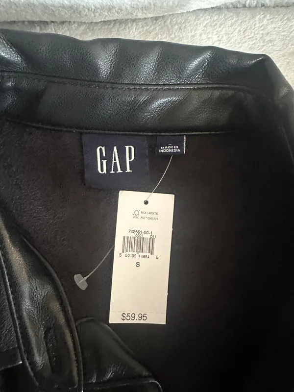 Gap Shirt - Image 2