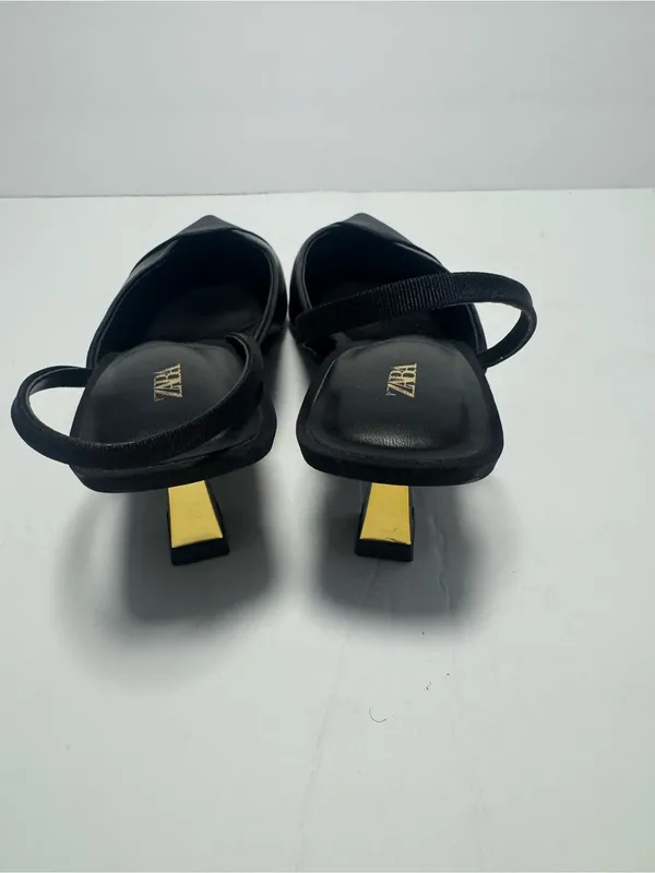 Zara Women's Kitten Heels Size 38 Black with Gold Sexy Holiday Party - Image 4