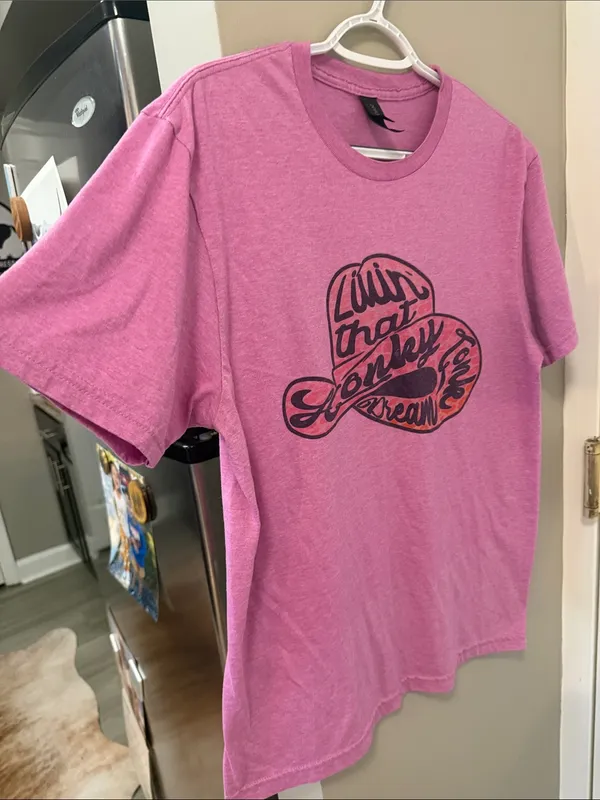 Alan Jackson Gildan Livin' That Honky Tonk Dream Pink Country Graphic Tee Size M - Image 5