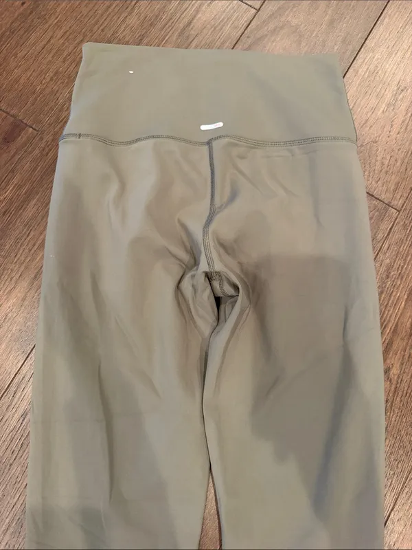 aerie Green High-Rise Leggings Size Medium - C16-056 - Image 6