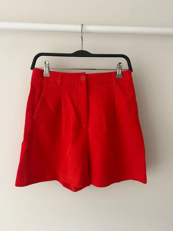 Shorts Red Size M - Image 2