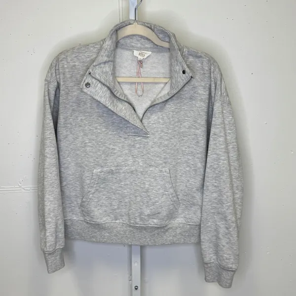 Hippie Rose Heather Gray Quarter Snap Mock Neck Sweatshirt‎ Medium Athleisure - Image 2