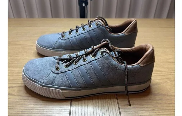 Adidas 7.5 Gray Canvas Sneakers Brown Accents Casual Stylish Footwear Mens - Image 7