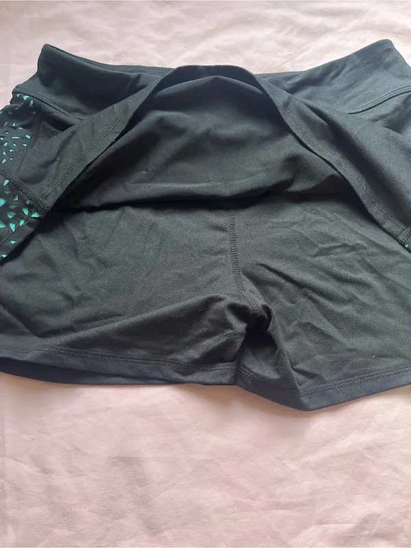 Fila Black Skort with Teal Triangle Accents - Image 6