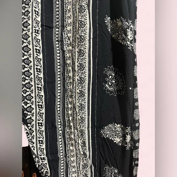 Black and White Patterned Pants Size L - Image 3