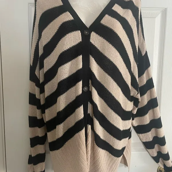 NWT Heyday‎ Black and Beige Striped Cardigan - Image 3
