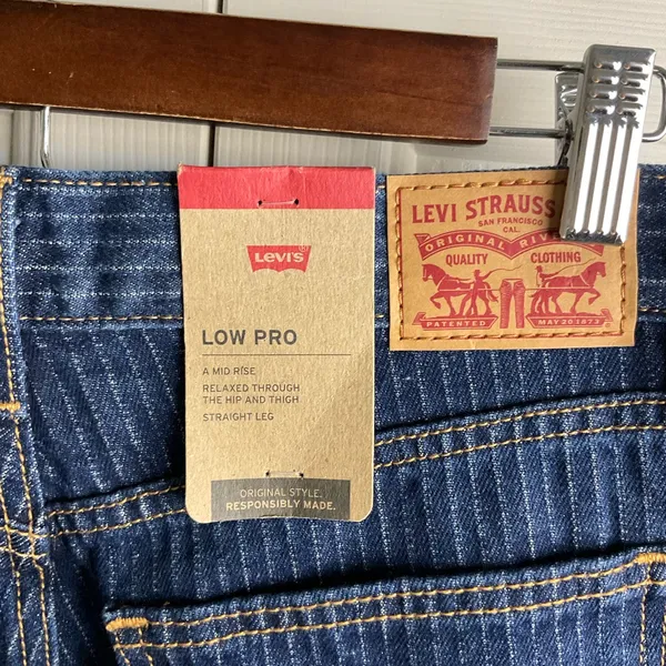 Levi's Low Pro Mid‎ Rise Straight Leg Jeans Size 27 - Image 4