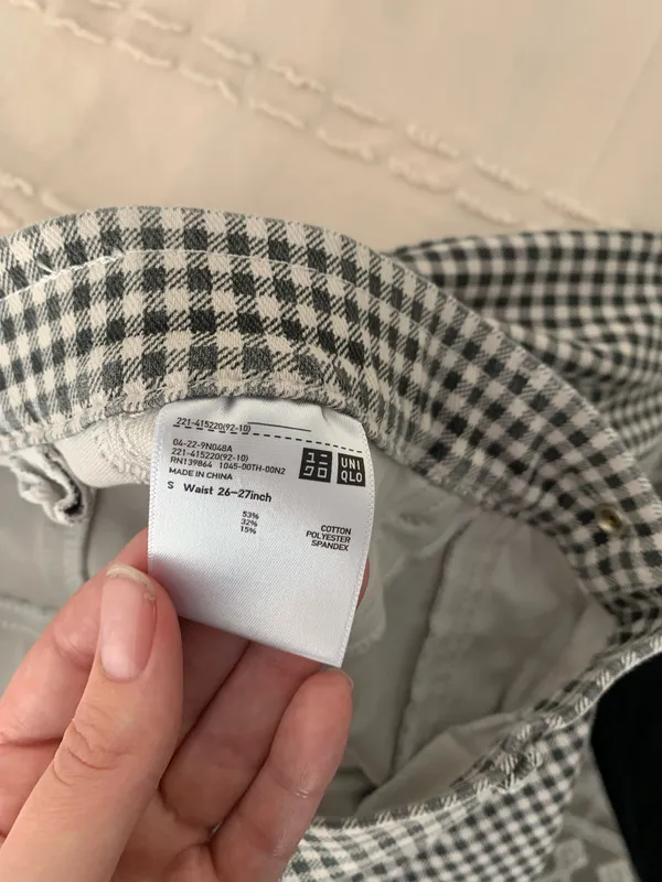 Uniqlo Black and White Gingham Pants - Image 4