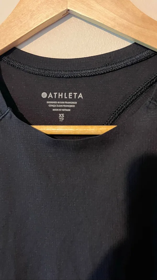 Athleta Transcend Women’s Black Racerback Performance Tank Top Size XS - Athlet - Image 2