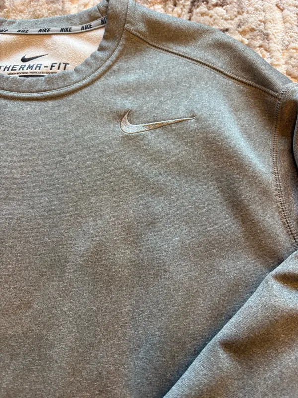 Nike crewneck - Image 2