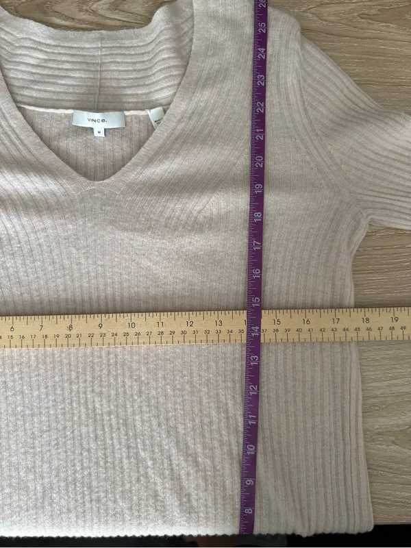 Vince‎ Medium V-neck ribbed wool cashmere blend sweater cream beige sheer - Image 7