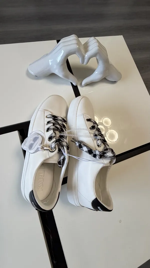 🎀🐾 ✨ Karl Lagerfeld Paris "Capree" White Sneakers • Size 11M • Brand New ✨🎀🐾 - Image 7