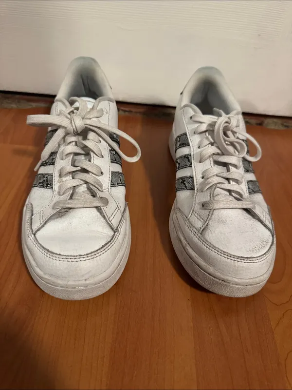 adidas White Sneakers with Gray Snake-Print Stripes - Image 3
