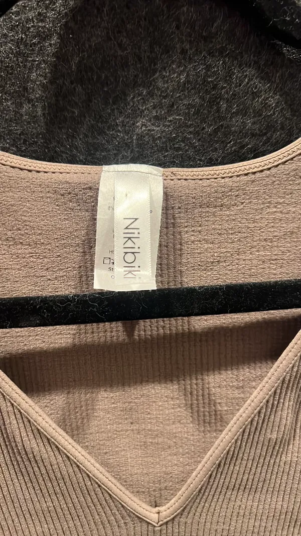 NIKIBIKI Cropped Seamless Top - Image 3