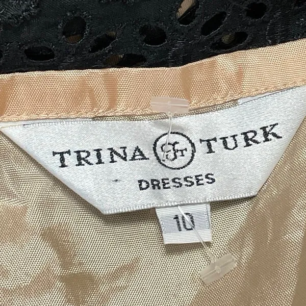 Trina Turk Black Beige Floral Lace Overlay Sleeveless Fit & Flare Midi Dress 10 - Image 4