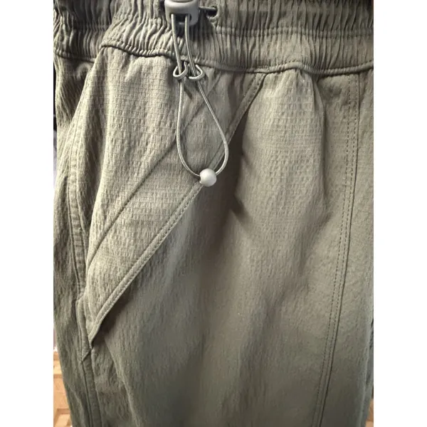 Athleta Trekkie North high-rise utility/parachute pants, women's size 2 - Image 7