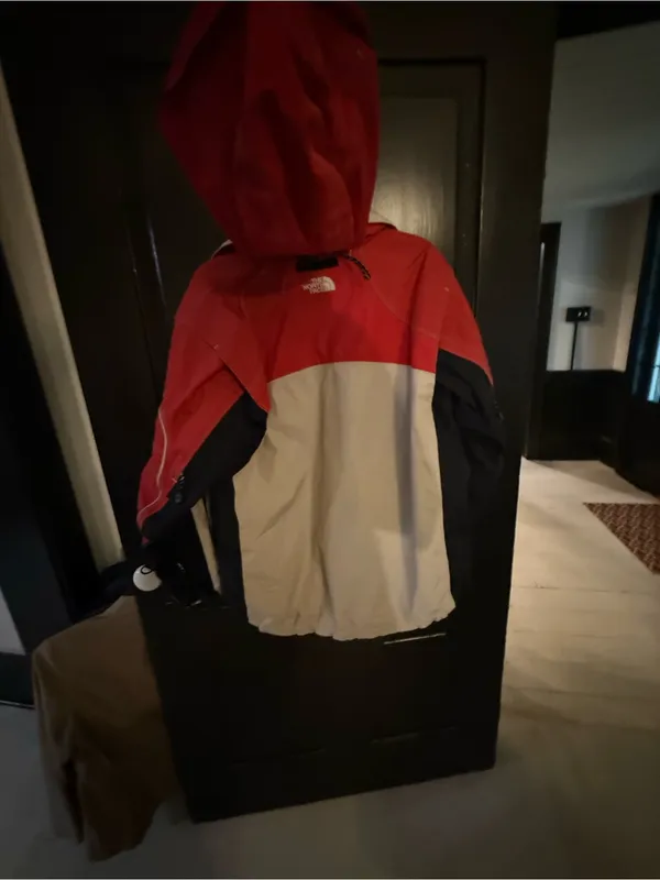 The North Face Red & Cream Hooded Colorblock Jacket - Image 7