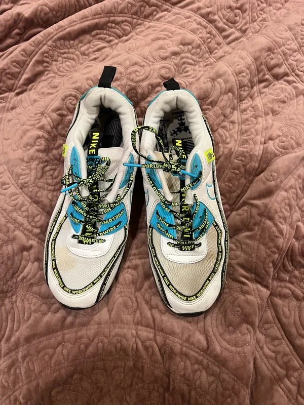 Nike Kids White Turquoise Sneakers with Neon Yellow Highlights - Image 2