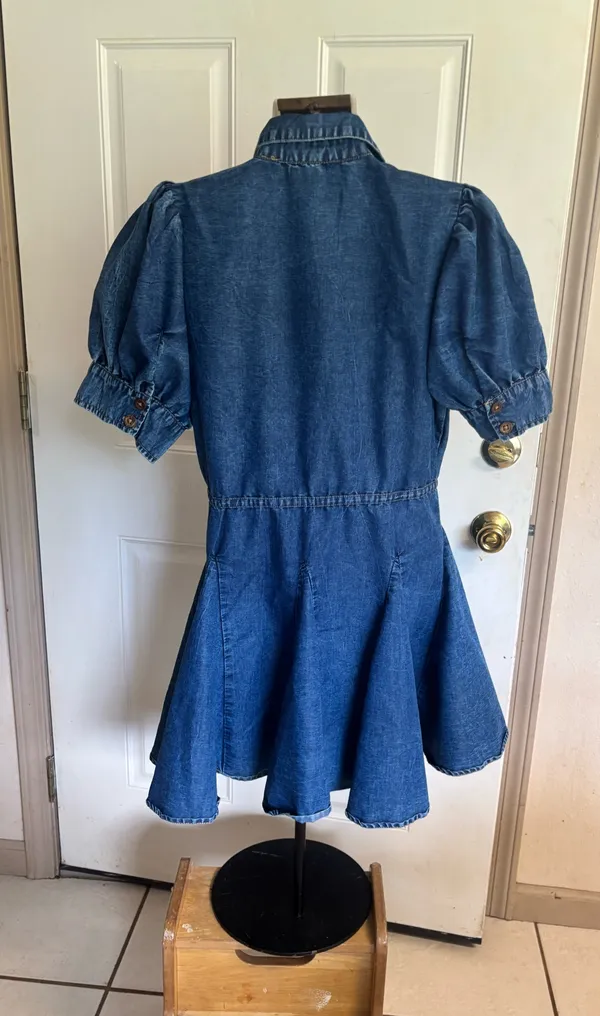 Large Indulge Instyle Blue Denim Puff short sleeve button up shirt dress. - Image 2