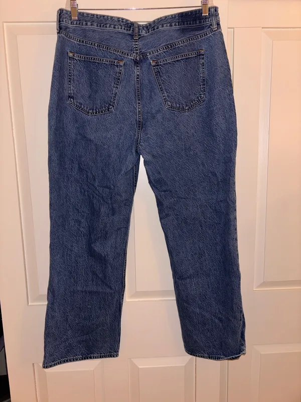 Abercrombie Loose High Rise Jeans - Image 3