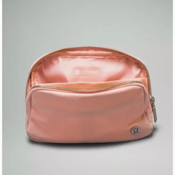 NWT Lululemon Everywhere Belt Bag 1L Pink Mist Silver Logo - Image 4