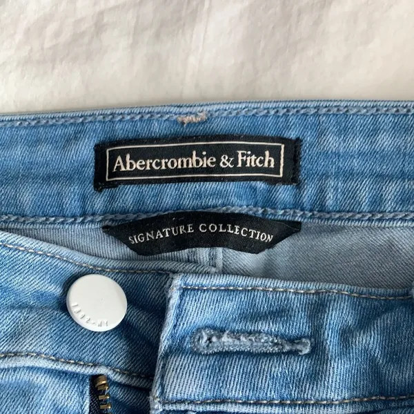 Abercrombie and Fitch signature cropped collection jeans - Image 2
