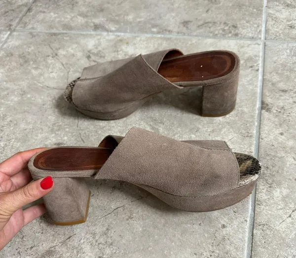 Free People Gray  mules - Image 2