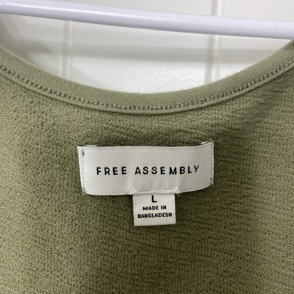 NWOT‎ Free Assembly women's comfy fit olive green drawstring waist romper large - Image 3